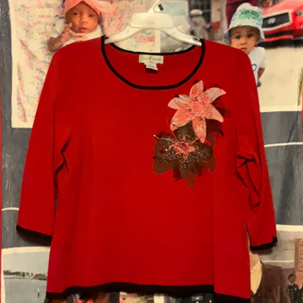 Once Again Plus flower red top